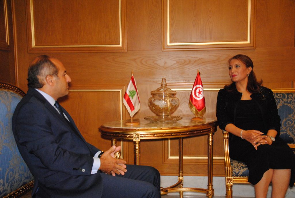 سعاد عبد الرحيم مع طوني فرنجية سعادة سفير لبنان بتونس
